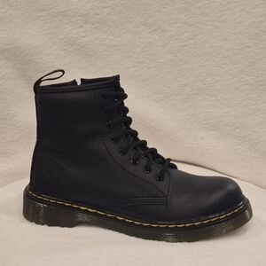 Youth  Dr. Martens 1460 Softy T Leather Lace Up Boots-Like New!